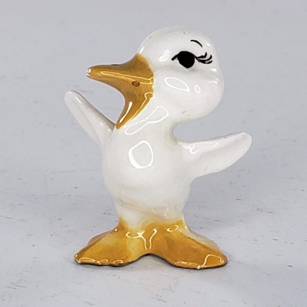 Freeman McFarlin Quacking Duckling Goose Miniature Figurine